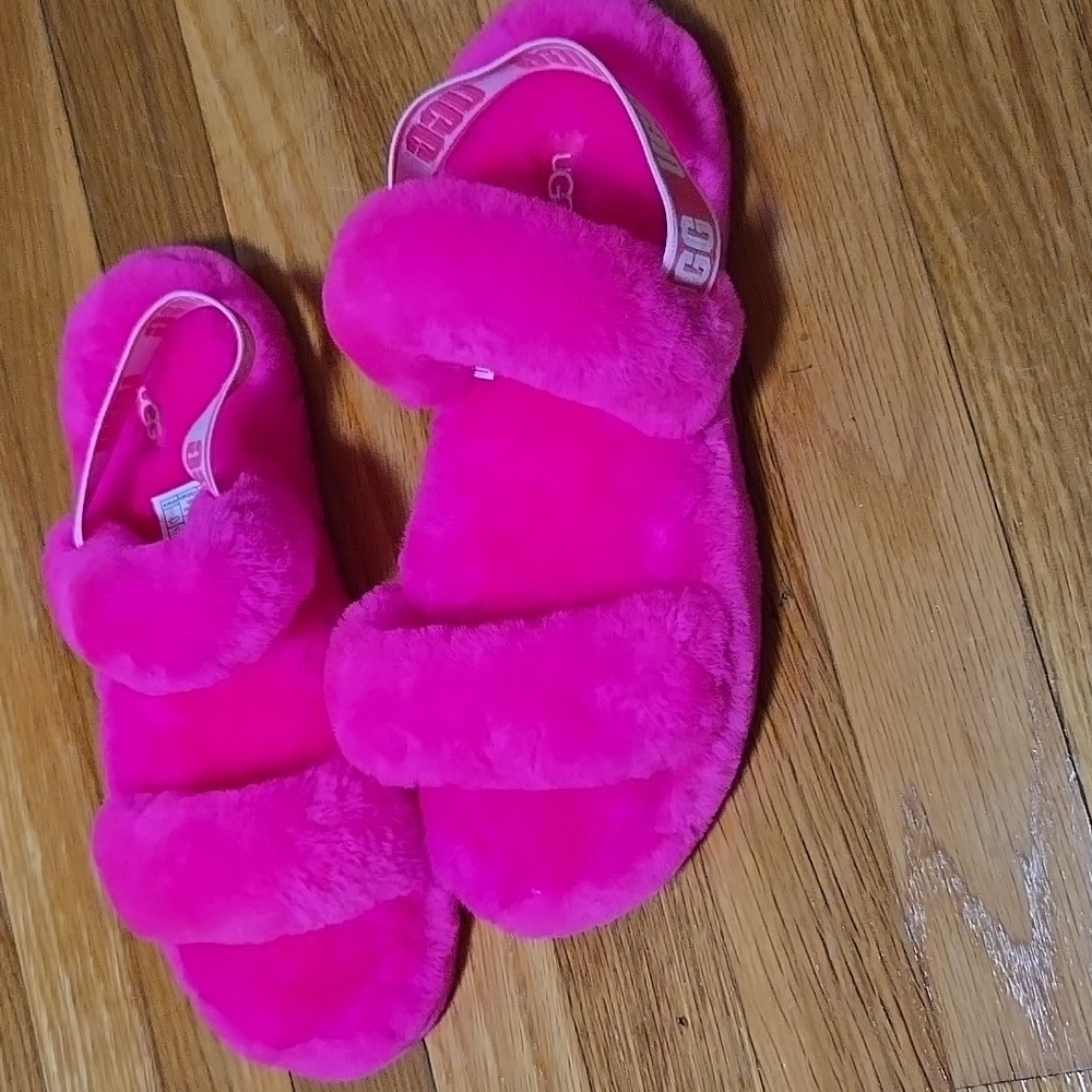 *** SOLD*** Ugg fluff OH YEAH
